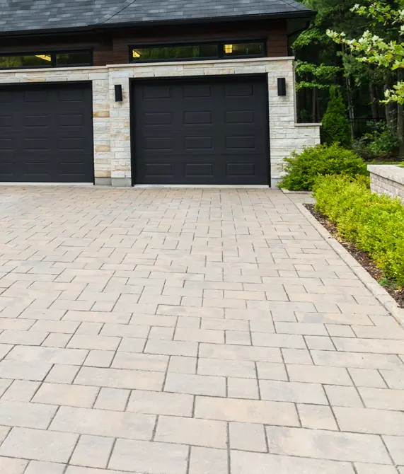 Parrots-Landing-Concrete-Co-decorative-concrete-driveway